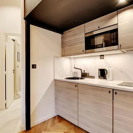 Appartement Charming Heart Of Le Marais - Gethosted Parijs